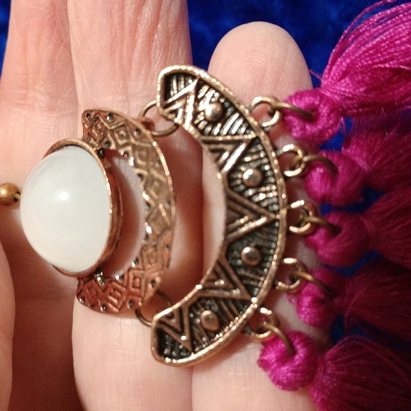 Moonstone Fuchsia Tassel 3.5" Fishhook Earrings Boho Aztec Lightweight - Picture 7 of 8